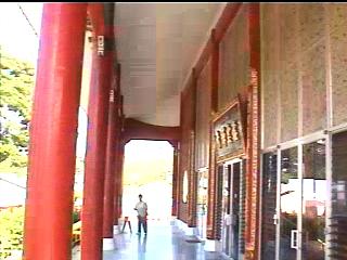 Portal del Templo Hsu Yun en Hawai - Foto por Yin Zhi Shakya, OHY